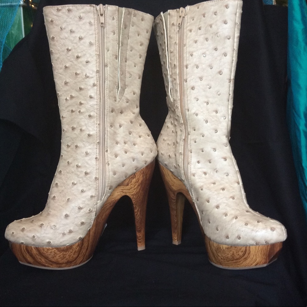 Mona Mia Collezione Beige Ostrich boots